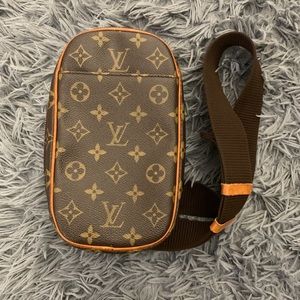 Pre-loved LV Gange Pochette Crossbody / Waist Bag
